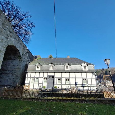 Stachelburg Apartment Моншау Екстериор снимка